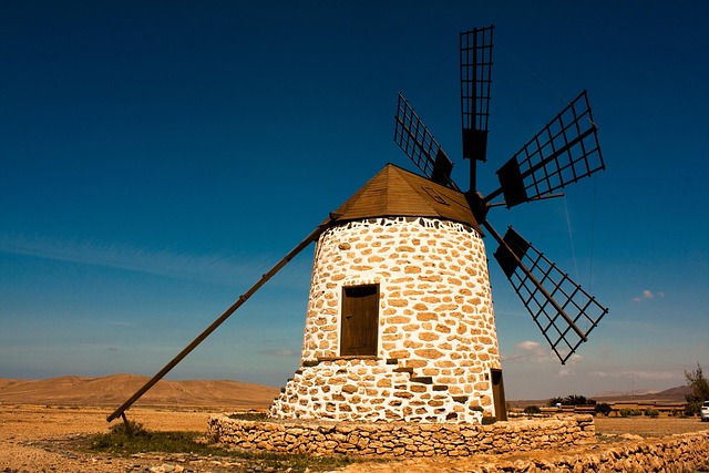 windmill-1456280_640